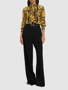 Self-tie bowat neckline. Front button closure. All over print placement may vary. Model is wearing a size38 Baroque Print, Printed Silk Shirt, Versace Brand, Print Placement, Flat Espadrilles, Jeans Jumpsuit, Swim Accessories, Shearling Jacket, Ski Wear