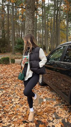 Cabin Outfit, Outfit With Uggs, Uggs Outfits, Slippers Outfit, Stile Blair Waldorf, Adrette Outfits, Style Pinterest, Modele Fitness, Cute Thanksgiving Outfits