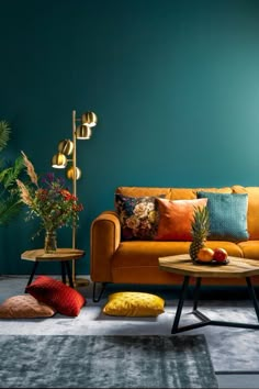 Neutral living room Blue Living Room, Green Rooms, Living Room Inspo, New Living Room, Blue Walls