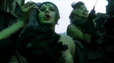 Hourglass Sanatorium, Cinematography, Paint, Green, Black