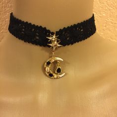 This Star And Crescent Moon Celestial Choker Is A Wonderful Addition To Your Wardrobe And Your Style! A Fun And Unique Piece! Celestial Theme Outfit, Space Themed Accessories, Starry Accessories, Celestial Oc, Celestial Accessories, Celestial Choker, Moon Clothes, Celestial Clothing, Moon And Star Jewelry