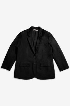 This oversized blazer is a street style signature made to last. Designed for a relaxed fit, this tailored jacket is fully lined and made from organic cotton with a hint of comfort stretch. 3 exterior pockets, and 1 hidden interior pocket. Daily Uniform, Elegant Midi Dresses, The Muse, Cotton Blazer, Oversized Blazer, Tailored Jacket, White Shirts, Black Blazers, Black Media