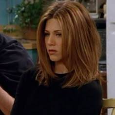 Friends : Jennifer Aniston Haircut Rachel Green, Rachel Green Hair, Rachel Haircut, Rachel Hair, Rachel Green Outfits, Rachel Friends, Jennifer Aniston Hair, Hair 2022, Haircut Inspo