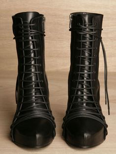 Ann Demeulemeester Accessories, Ann Demeulemeester Shoes, Ann Demeulemeester Boots, Laced Boots, Mode Shoes, Funky Shoes, Punk Emo, Ann Demeulemeester, Raf Simons