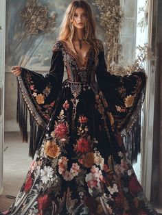 Girly style velvet embroidered dress e6e0 Viking Dress Formal, Forest Dress Aesthetic, Stunning Dresses Elegant, Persephone Fashion, Warm Dress Outfits, Pretty Casual Dresses, Faerie Aesthetic Clothes, Expensive Woman, Ethereal Clothing