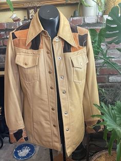 Vintage 70s western jacket. women's size 9 note: condition is very good. discoloration inside lining, not noticeable on the outside. Retro Fitted Leather Jacket For Fall, Fitted Retro Leather Jacket For Fall, Western Style Fitted Leather Jacket For Fall, Leather Outerwear For Fall, Retro Single-breasted Leather Jacket For Fall, Western Style Outerwear With Snap Buttons For Fall, Western Style Fall Outerwear With Snap Buttons, Western Style Leather Outerwear For Rodeo, Vintage Fall Outerwear For Ranch