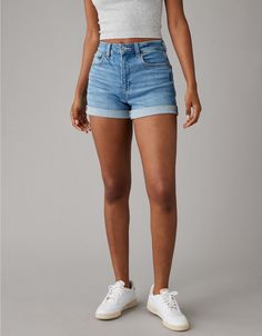 AE Stretch Denim Mom Short Summer Outfits With Jean Shorts, Summer Jean Shorts Outfit, Shorts Outfit Casual, Jean Short Outfits, White Jeans Men, Denim Skirt Outfits, Athletic Fit Jeans, Mom Denim, Jeans Outfit Summer