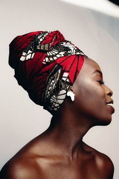 Sembe – Kpellé Designs Black Head Scarf, Monrovia Liberia, African Hair Wrap, Head Wrap Styles, Hair Wrap Scarf, Bridal Headwear, Head Scarf Styles, New Media Art, Bridal Wrap