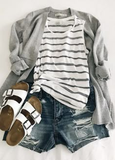 Amanda Aesthetic, Maurices Outfits, Outfits Mom, Coat Outfit, Dresses 2024, Spring Style, Mom Outfits, Inspiration Mode