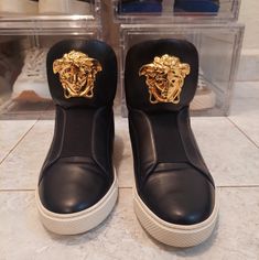 Versace Men's Sneakers Medusa Big Head,Size 43 Eur,Very Nice Condition,No Dust Bag Or Box Versace Sneakers, Versace Shoes, Big Head, Versace Men, Mens Shoes Sneakers, Men's Sneakers, Versace, Men's Shoes, Dust Bag