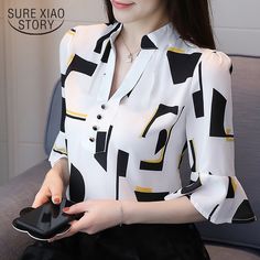 Printed Chiffon Blouse, Women Blouses Fashion, Women Shirt Top, Elegante Casual, Women Shirts Blouse, Fashion Woman, Ladies Tops Fashion