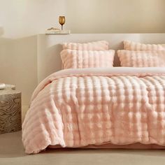 Pink Fluffy Duvet Cover King Size, Ultra Soft & Warm Faux Fur Duvet Cover Set, 3.   "This pin contains affiliate links, which means I may earn a commission at no cost to you extra for you". 
 #affiliate #advertising"