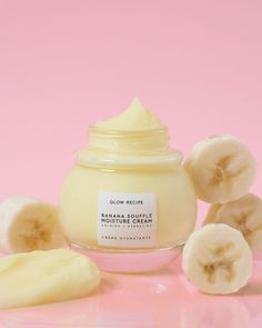 Banana Soufflé Moisture Cream is a soothing, lightweight moisturizer that resets, replenishes, and seals in a boost of lasting hydration without clogging pores, for all skin types, even acne-prone skin. It is non-comedogenic and non-acnegenic, making it especially good for sensitive skin. Blended with banana, chia seed, magnesium, turmeric, and cica, this sweet soufflé is your recipe for calmer, hydrated healthy-looking skin. Results: After Immediate Use* 97% agreed their skin felt hydrated and Sephora Skin Care, Glow Recipe, Lightweight Moisturizer, Pretty Skin Care, Skin Care Items, Pretty Skin, Glass Skin, Combination Skin, Radiant Skin