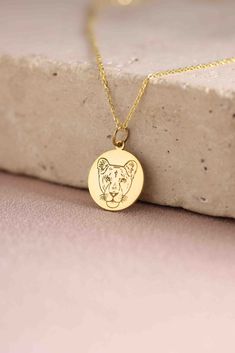 Gold Lioness Pendant - Lion Head Gold Necklace ● Material of pendant: Solid Gold 14k ( REAL GOLD ) ● Metal Stamp: 14k ( REAL GOLD ) ● The pendant is available in 5 sizes: - 12,7 mm / 0.5 inches (Diameter) - 14,0 mm / 0,55 inches ( Diameter ) In the photos - 15,3 mm / 0.6 inches ( Diameter ) - 16,5 mm / 0,65 inches ( Diameter ) - 19,1 mm / 0,75 inches ( Diameter ) ( In the photos the size is 14mm / 0.55 inches Diameter ) ( Jump Ring inner diameter: 4 mm ) ● Material of chain: Solid gold 14k ( REA Schmuck Gold, Animal Necklace, Gold Disc, Pet Necklace, Lion Head, Necklace Personalized, Animal Jewelry, Jewelry Gold, Necklace Gift