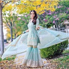 Pakistani Sharara, Indian Salwar Kameez, Eid Dresses, Designer Salwar Suits, Indian Fashion Dresses, Pakistani Outfits