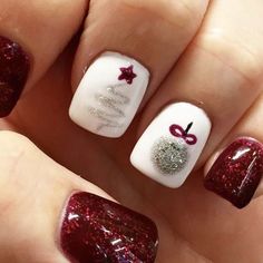 Hello, lovelies! Today I’ll be sharing some Christmas nail art designs you can try yourself. I love painting my own nails and doing different designs. I’m also not that good at it; so don’t worry, all the nail designs in...Read More Simple Christmas Nails, Nail Art Noel, Nails Holiday, Holiday Tips, Nagellack Trends, Holiday Nail Designs