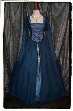 Love this shade of blue Blue Medieval Dress Princesses, Blue Tudor Dress, Dark Blue Medieval Dress, Blue Historical Dress, Blue Medieval Gown, Medieval Dress Blue, Medieval Dress Princess, Deep Blue Dress