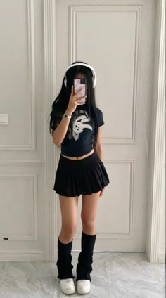 White Button Up Black Skirt Outfit, Outfit Ideas Acubi Fashion, Analeigh Nguyen, Latina Goth Outfits, Urbancore Outfit, Streetwear Dress Outfit, Let Warmer Outfits, Fall Outfits Everyday, Cute Egirl Outfits