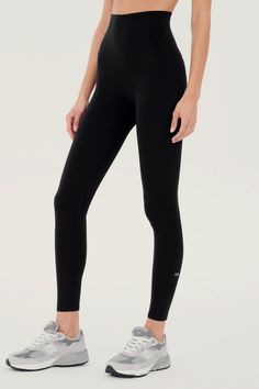 An all new extra waist version of our high waist Airweight legging engineered to fit every curve and flow with your workouts. Our ultra luxe Airweight fabric has a supremely soft hand and second skin comfort. BEST FOR: hot yoga, barre, Pilates.Model Stats:Height: 5’10”, Bust: 32", Waist: 23.5”, Hips: 34.5” Wearing size: Small Sporty Yoga Pants For Workout, Athleisure Yoga Pants For Gym, Sporty Yoga Pants With Minimal Stretch, Moisture-wicking Yoga Pants With Minimal Stretch For Workout, Sporty Minimal Stretch Yoga Pants For Gym, Sporty Yoga Pants With Minimal Stretch For Gym, Functional Yoga Pants For Gym With Stretch, Functional Yoga Pants With Minimal Stretch For Gym, Minimal Stretch Yoga Sportswear