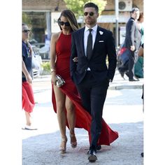 Vestidos de Celebridades como invitados en Pareja Couple Chic, Black Tie Wedding Guest Dress, Black Tie Wedding Guests, Fall Wedding Guest Dress, Fashion Couple, Couple Outfits, Guest Outfit, Fashion 2020