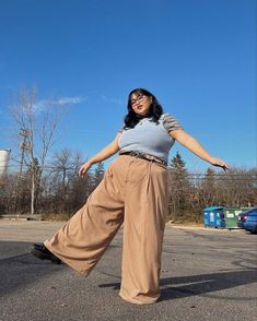 Oversized Cargo Pants Outfit Plus Size, Plusize Fashion Outfits, Fat Aesthetic Outfit, Outfit Ideas For Chubby Girls, Plus Size Cottagecore Fashion, Plus Size Cottagecore, Chubby Girl Fashion, Casual Outfits Fashion