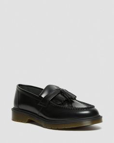 Modern Tassel Loafers With Brogue Detailing, Modern Slip-on Tassel Loafers With Brogue Detailing, Docs Shoes, Dr Shoes, Doc Marten, Shoe Brushes, Tassel Loafers, Goodyear Welt, Leather Tassel