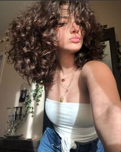 Curly Hair Ideas, Dating Application, Natural Curly Hair Cuts, Curly Hair Photos, Different Hair Types, Beautiful Curly Hair, Haircuts For Curly Hair, Hairdos For Curly Hair, Hair Easy