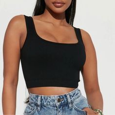 Nwt - Excellent Condition Size: S/M Trendy Black Crop Top, Chic Black Scoop Neck Crop Top, Chic Black Crop Top With Seamless Construction, Black Ribbed Scoop Neck Crop Top, Black Seamless Tank Top For Night Out, Trendy Black Seamless Crop Top, Chic Black Seamless Top, Black Seamless Tops For Night Out, Knot Crop Top