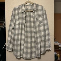 Sparkle Grey And White Flannel. Literally Brand New! Classic Spring Flannel Shirt For Everyday, Casual Cotton Flannel Shirt For Daywear, White Cotton Flannel Shirt For Spring, Spring Everyday Button-up Flannel Shirt, Spring Everyday Flannel Shirt, Spring Flannel Shirt For Everyday, Spring Everyday Plaid Shirt, Flannel Shirt For Everyday Spring Wear, Spring White Button-up Flannel Shirt