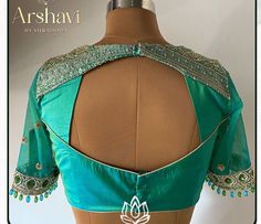 Saree Blouse Design, Blouse Designs Catalogue, Saree Blouse Neck Designs, Trendy Blouse, Patch Work Blouse, Ladies Blouse Designs, Simple Blouse Designs, Fancy Blouse