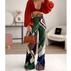 Printed Flared Pants. High-Waisted Printed Pants With Elastic Waistband. Wide Leg. Zara Leather Pants, Silky Pants, Slouchy Pants, Printed Flare Pants, Zara Jumpsuit, Printed Trousers, Flare Leg Pants, Flared Pants, Tapered Pants