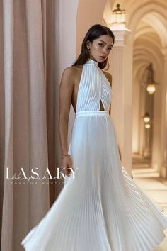 Lasaky - Elegant Halter Neck Pleated Back Evening Gown by Exclusive Fashion Brand Fashion Geometric, Early Autumn, Halter Midi Dress, Clubwear Dresses, Straight Dress, Slim Dresses, Midi Maxi Dress, Cutout Dress, Fashion Mode