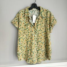 Nwt Yellow Floral Ditsy Print Button Up Short Sleeve Shirt/Blouse 100% Cotton Size Large Cheap Printed Button-up Blouse, Yellow Floral Print Top For Daywear, Yellow Floral Print Blouse For Work, Yellow Printed Collared Blouse, Yellow Printed Tops For Work, Yellow Printed Blouse For Day Out, Yellow Collared Top With Floral Print, Collared Yellow Floral Print Tops, Yellow Button-up Tops For Spring