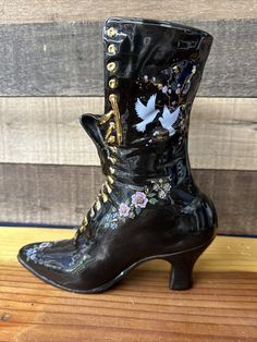 Handpainted Black Victorian Boot Vase 10" Tall 9" long. Beautiful display piece. Please ask any questions and check out my other items. Have a joyful day E1/d2 Boot Vase, Victorian Boots, The Ordinary, Halloween Shopping, Bathing Beauties, Accessory Gift, Pet Supplies, Gift Card, Vase