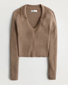 Clothing Coquette, Account Aesthetic, Fall Sweaters For Women, Alpine Style, Women's Cardigans, Polo Women, Hollister Sweater, Knit Polo, Stockholm Fashion