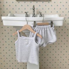 Playful White Sleeveless Sleepwear, Playful Sleeveless Cotton Sleepwear, Cute Sleeveless Loungewear Sets, Playful Cotton Tank Top For Loungewear, Playful Sleeveless Summer Sleepwear, Gray Summer Playwear For Babies, Gray Playwear Sets For Summer, Gray Cotton Loungewear Sets, Cotton Sleeveless Playtime Sets