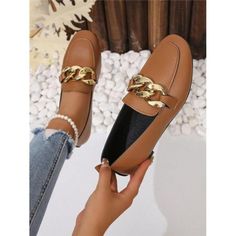 Shop the latest women's chain decor flat loafers from Varit Boutique Shoes. Fashionable outdoor brown flat shoes. #womenshoes #fashion Brown Flat Shoes, Boutique Shoes, Chain Decor, Flat Loafers, Women Chain