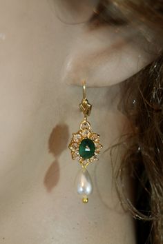 Bridal Emerald Gemstone Earrings Real Emerald Genuine Pearls Earrings Goldfield Emerald Green Weddin Dark Green Dress Gold Accessories, Pearl Emerald Earrings, Emerald Earrings Aesthetic, Emerald And Pearl Jewelry, Emerald Pearl Earrings, Gold And Emerald Earrings, Pearl And Emerald Earrings, Green Wedding Earrings, Emerald Stone Aesthetic