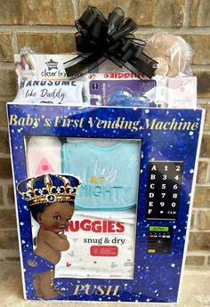 Custom 16x20 Vending Machine, for all occasions! Baskets Gift Ideas, Creative Baby Shower Gifts, Shower Baskets, Baby Shower Baskets, Baby Shower Prizes, Outdoor Baby Shower, Baby Shower Crafts, Diy Baby Shower Gifts, Diy Bebe