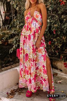 Product Name Red Halter Neck Backless Floral Print Maxi Dress with Ties LC6115040-3 Item NO. LC6115040-3 100%Viscose Weight 0.5 kg = 1.1023 lb = 17.6370 oz Category Women Dresses Floral Dresses Creation Time 2023-05-25 Gorgeous Summer Dresses, Floral Print Maxi, Dress With Tie, Floral Print Maxi Dress, V Cuts, Tie Dress, Halter Neck, Printed Maxi Dress, Floral Dress