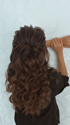 Hair braids are a true classic. This hairstyle has always been there for us and it seems like it's not planning to go out of style anytime soon. #Hairstyles #CurlyHairstyles #WeddingHairstyles #CuteHairstyles #TwistsHairstyle #PromHairstyles #EasyHairstyles #ShortHairstyles #shorthair Prom Hairstyles For Ball Gowns, Off Shoulder Dress Hairstyles Hair Ideas, Wedding Guest Hairstyles For Off The Shoulder Dress, Prom Hair Strapless Dress, Prom Hairstyles For Strapless Dresses, Hairstyles For Off The Shoulder Dress, Prom Hairdos, Strapless Dress Hairstyles, Prom Styles