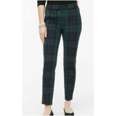 J.Crew Green Navy Blue Crop Plaid Pants. Size 2p New With Tags Measurements Aprox: Length 32.5" Waist 13.5" Rise 9" Inseam 24" 68% Wool 29% Polyamide 5% Elastane Lining 100% Polyester Black Watch Plaid, J Crew Style, Seersucker Pants, Jcrew Women, Crop Pants, Plaid Pants, Slim Pants, Navy Blue Dresses, Green Plaid