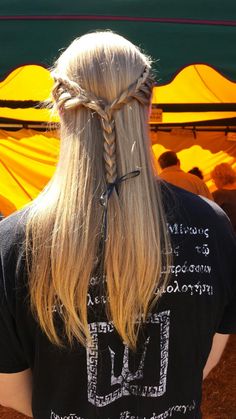 Viking Men : Photo Medium Hair Braids, Viking Men, Men's Long Hairstyles, Braided Bun Hairstyles, Men's Hairstyles, Mens Braids, Very Long Hair