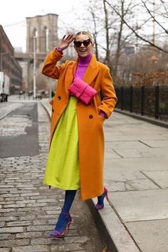 40s Mode, Mode Prints, Blair Eadie, Older Women Fashion, Neon Fashion, Quirky Fashion, 40s Fashion, Wardrobe Outfits