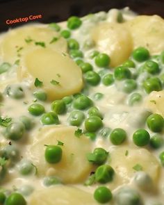 Saw the recipe, felt it'd be amazing. It turned out even better than I expected Potatoes And Peas Recipe, Creamed Peas And Potatoes, Potatoes And Peas, Creamed Potatoes, Vegetable Side Dishes Recipes, Side Dishes Recipes