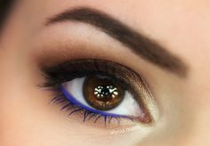 Crease Brush, Blue Eyeliner, Best Eyeshadow, How To Apply Eyeliner, Blue Eyeshadow, Cut Crease, Love Makeup, Beautiful Makeup