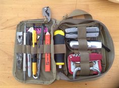 Bug Out Kit, Camping Gear Checklist, Tactical Pocket Knife, Bow String, Army Knife