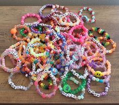 Kandi Bracelets Aesthetic, Edc Bracelets, Rave Jewelry, Rave Bracelets, Pony Bead Bracelets, Diy Kandi Bracelets, Rave Accessories, Diy Kandi, Kandi Kid