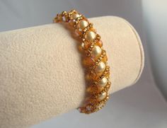 Crystal Pearls, Gold Beads, Pearl Bracelet, Gold Finish, Seed Beads, Beaded Bracelets, Ships, Bracelet, Beads