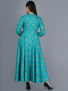 Sizes: To Fit Bust(in inches): S(34), M(36), L(38), XL(40), 2XL(42), 3XL(44) Length: 50inches PRODUCT DETAILS Color: green Ethnic motifs embroidered Keyhole neck Three-quarter, flared sleeves Anarkali shape with empire style Zari detail Ankle length with flared hem Material & Care Viscose rayon Dry Clean Complete The Look You'll love the elegant design and fit of this stunning kurta from Vitans. Dress up for your next family event by pairing this piece with your best Kolhapuris and simple jewelr Anarkali Kurta With Pallu And Long Sleeves, Full Length Anarkali Set With Zari Work, Full Length Festive Kurta, Zari Work Anarkali Set Full Length, Green Fitted Long Sleeve Anarkali Set, Anarkali Set With Self Design And Long Sleeves, Long Sleeve Anarkali Set With Self Design, Designer Long Sleeve Anarkali Set With Self Design, Fitted Anarkali Set With Long Sleeves